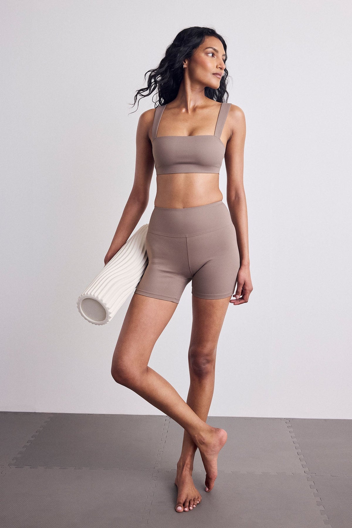 Base Sport Square Top in Mink