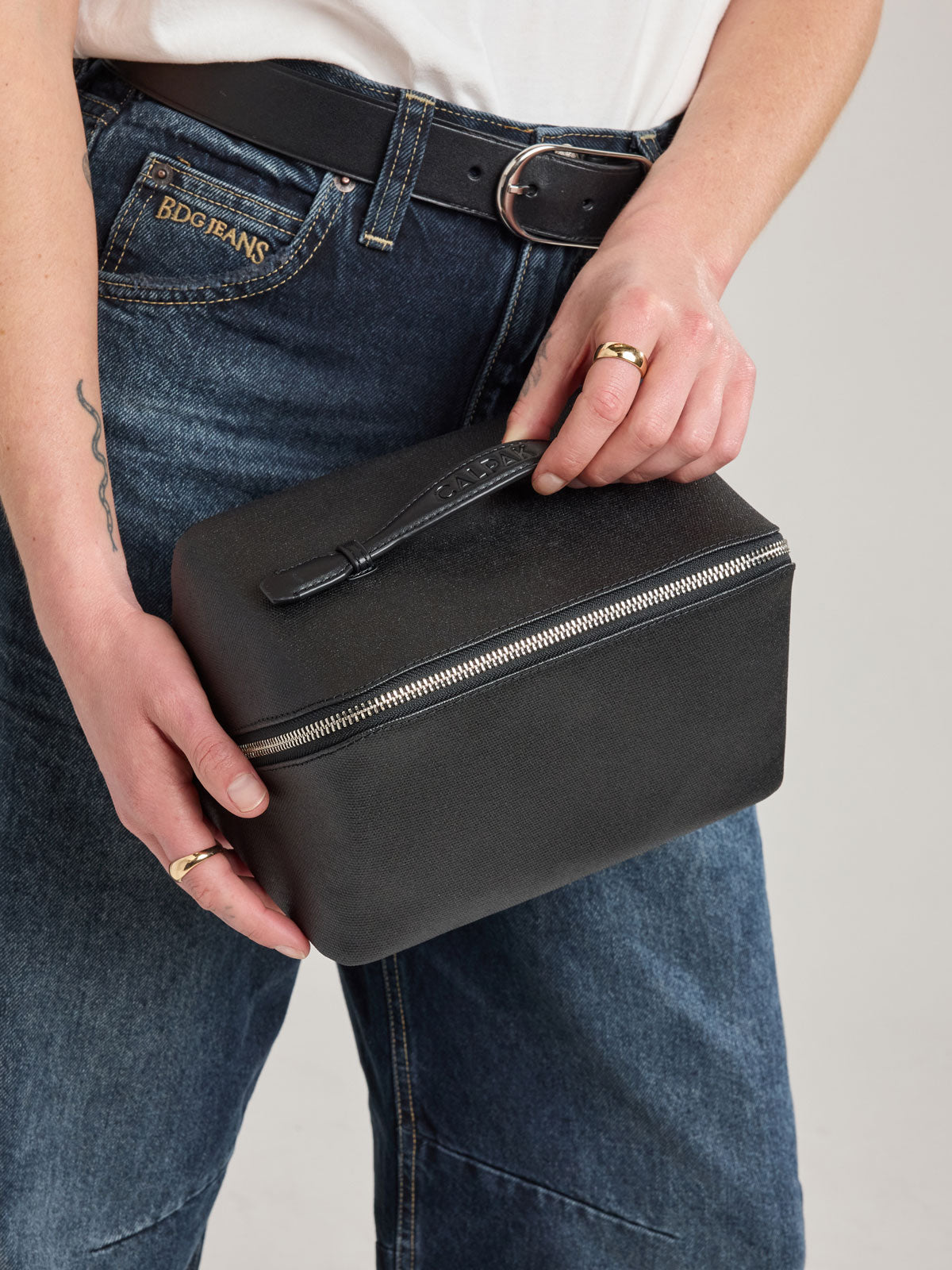 Colette Lay-Flat Toiletry Bag in Canvas